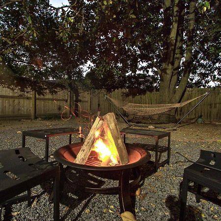 Spacious Bungalow With 6 Beds, Games, And Fire Pit - Close To Beale Street, Bbq, Graceland, & Liberty Bowl MemphisMemphis  Kültér fotó